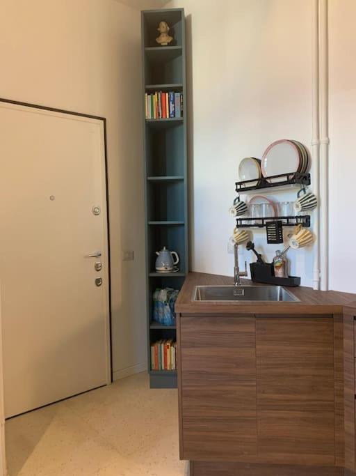 Lovely Studio Flat In Bocconi 米兰 外观 照片
