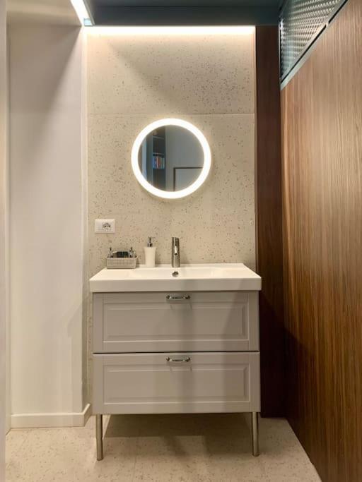 Lovely Studio Flat In Bocconi 米兰 外观 照片