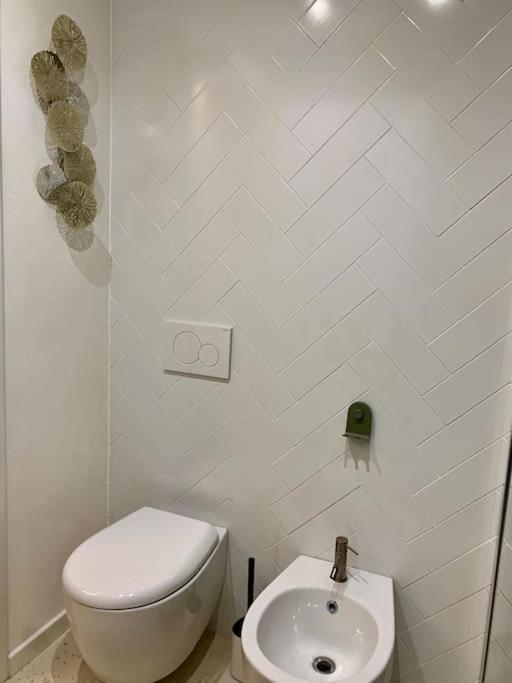 Lovely Studio Flat In Bocconi 米兰 外观 照片